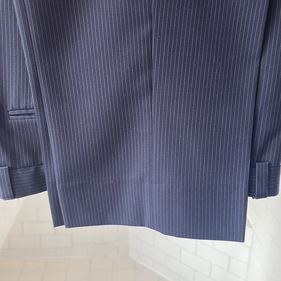 Calvin Klein Suit, worn once in great condition. Blue with pinstripes. - Picture 5 of 5